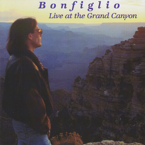 美㇏扒开尿囗给男人看
